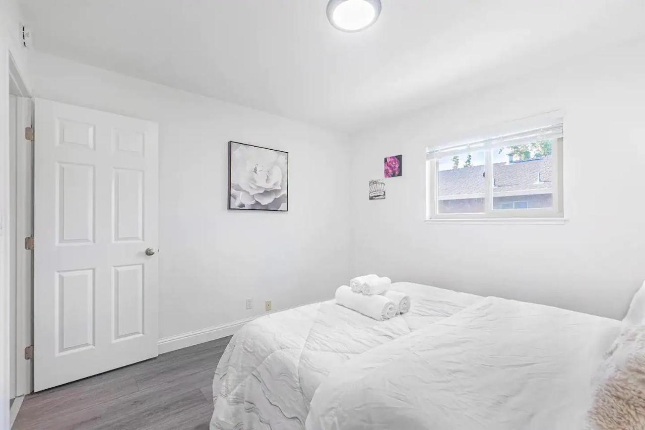 2Br Apt With Brand New Super Quite Ac, Washer, Dryer, Free Ev Station, Free Parking In Cupertino 서니베일 외부 사진