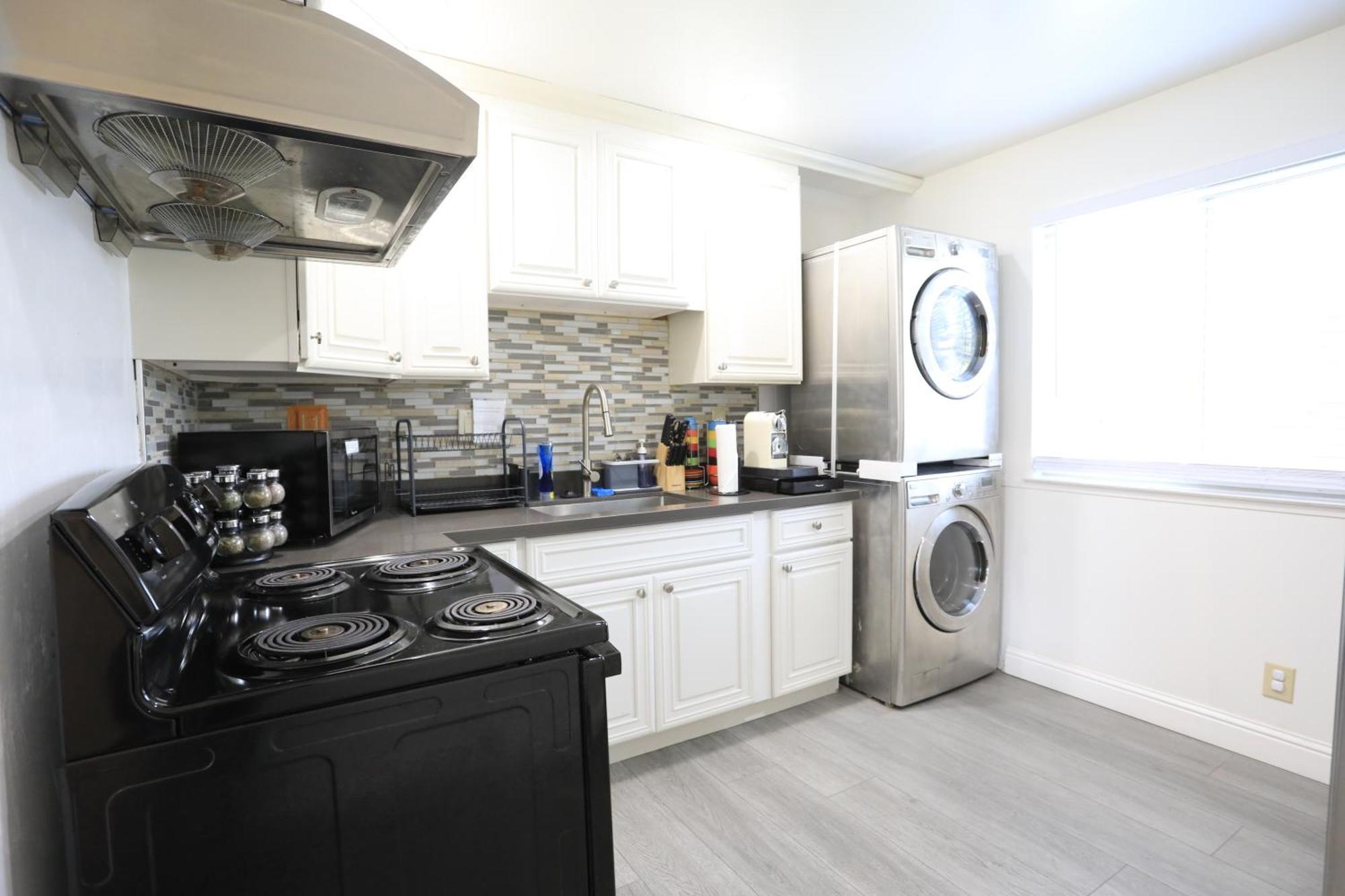 2Br Apt With Brand New Super Quite Ac, Washer, Dryer, Free Ev Station, Free Parking In Cupertino 서니베일 외부 사진